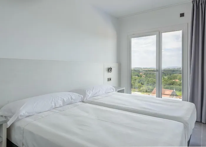 Onzamar Aparthotel 4*